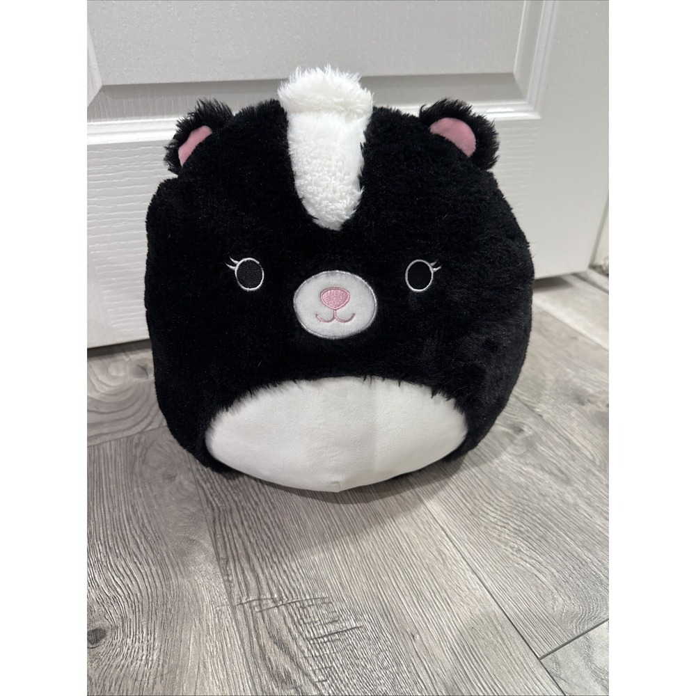 Squishmallows Selma The‎ Skunk Fuzz-A-Mallow